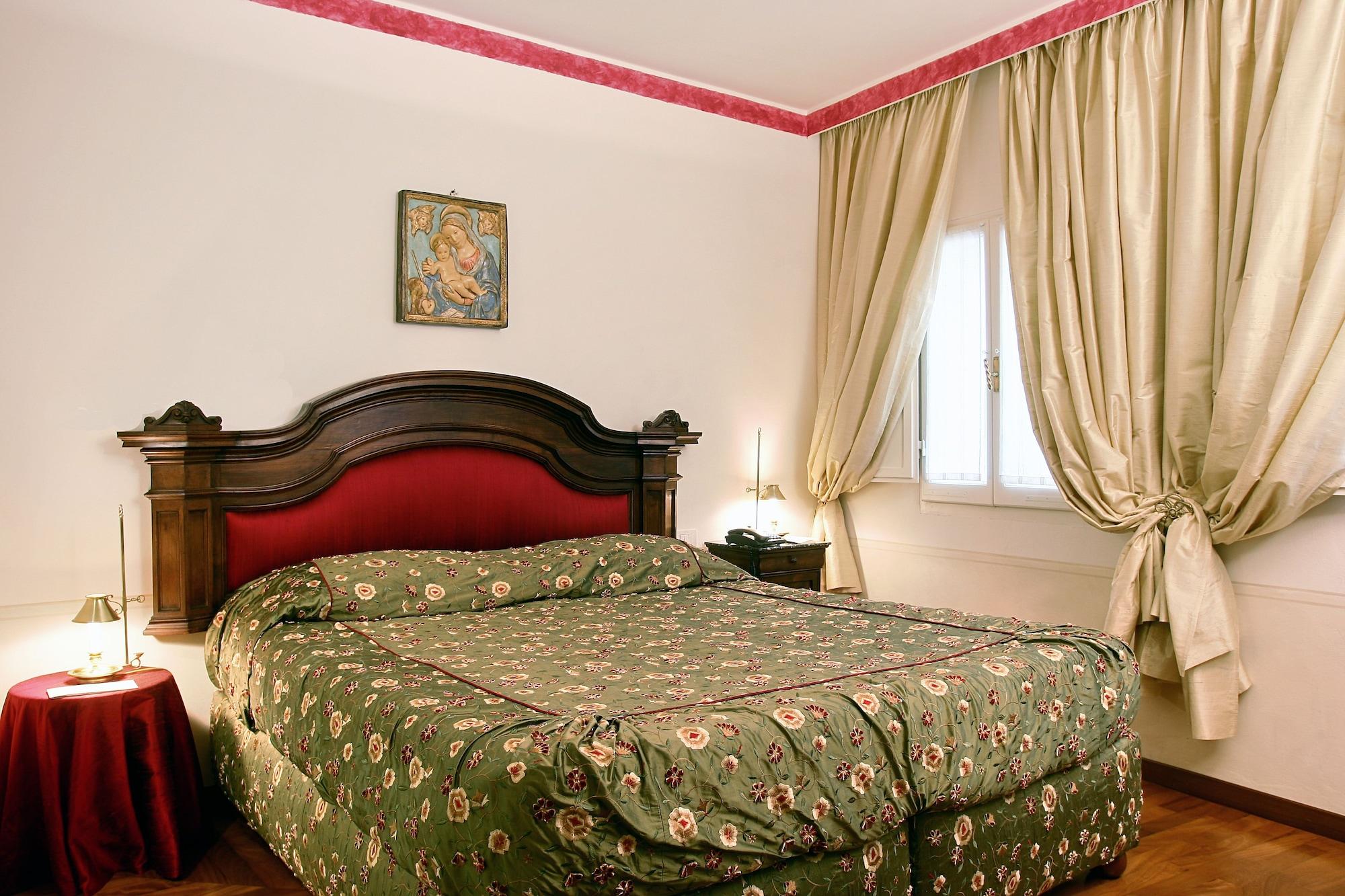 Bed and Breakfast Residenza D'Epoca Campo Regio Relais Сиена Экстерьер фото