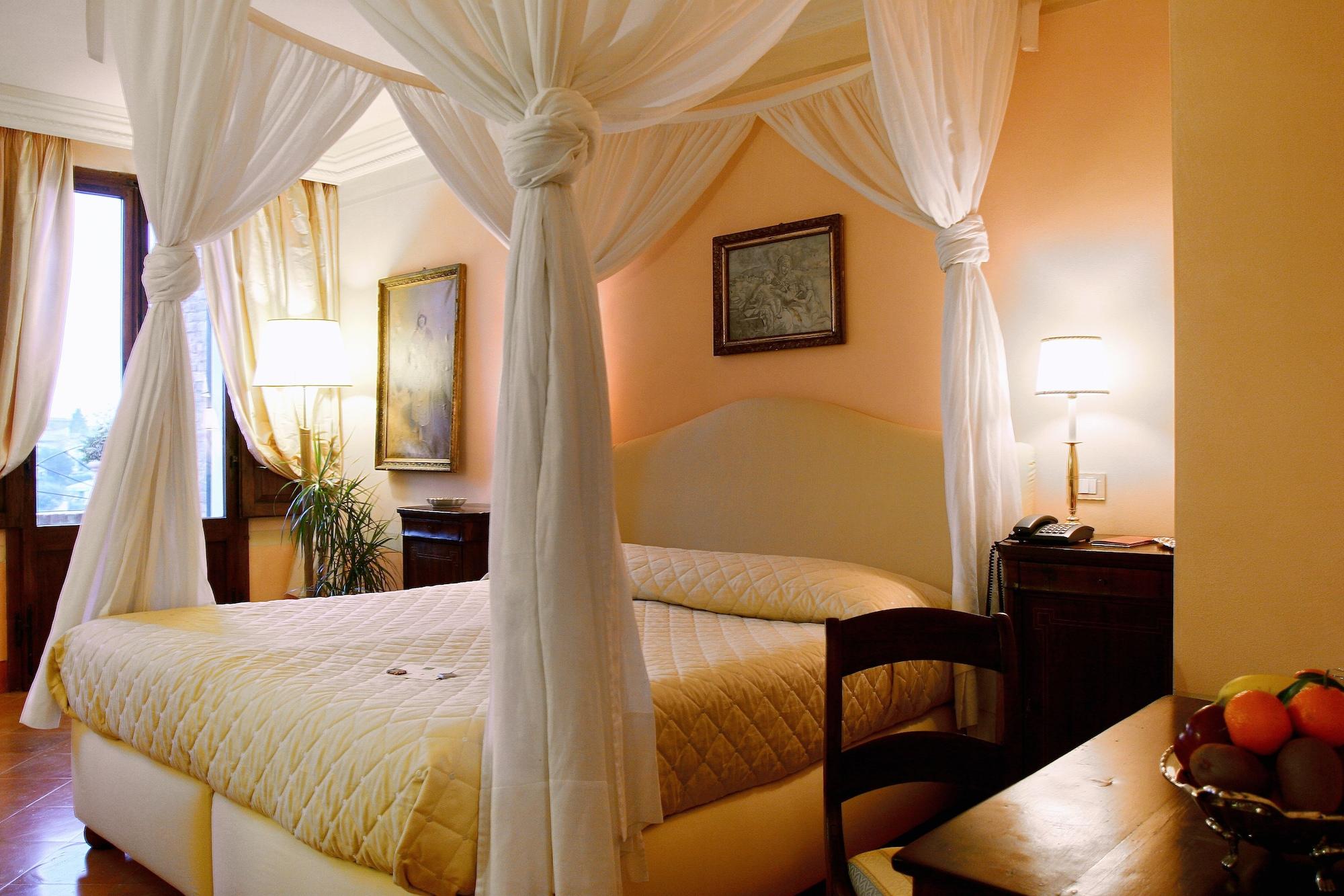 Bed and Breakfast Residenza D'Epoca Campo Regio Relais Сиена Экстерьер фото