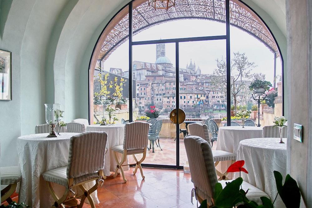 Bed and Breakfast Residenza D'Epoca Campo Regio Relais Сиена Экстерьер фото